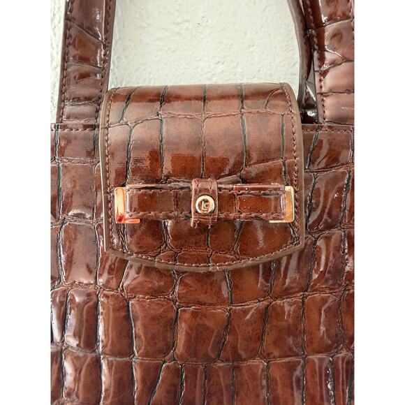 Liz Claiborne Faux Leather Croc Handbag - Picture 3 of 5